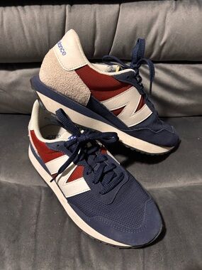 New Balance 237 sneaker tennis shoe "Navy Brick Red" Men’s 7 Women’s 8.5